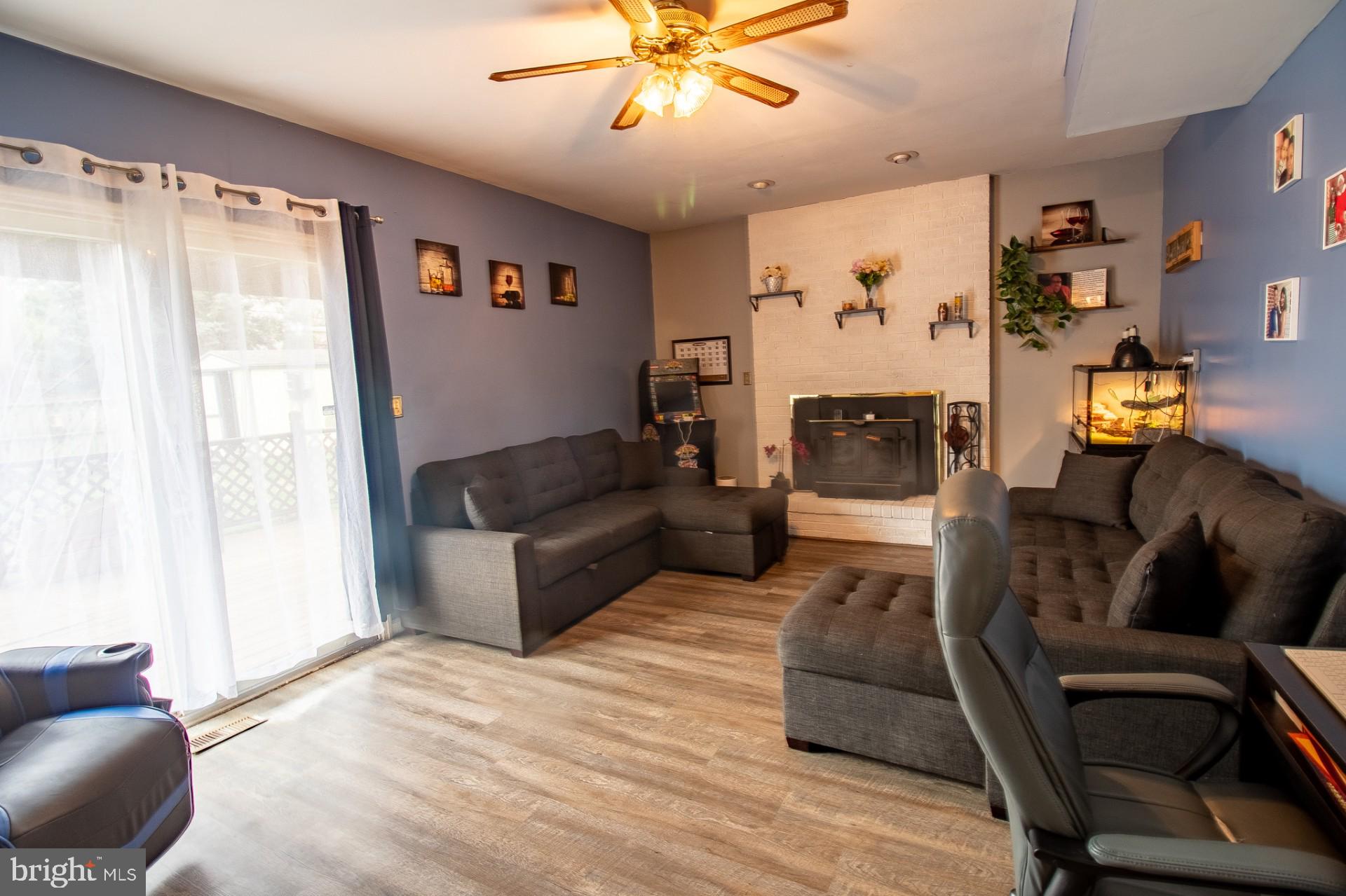 HEATHER KNOLL - Residential