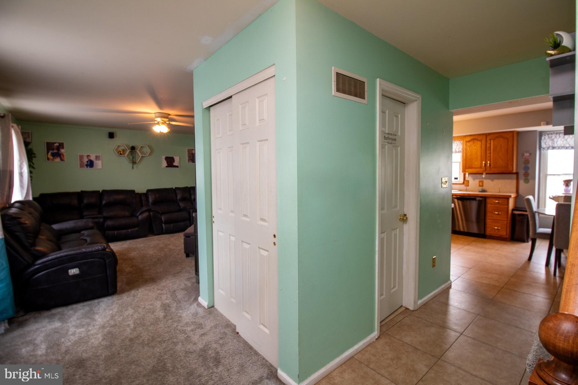 HEATHER KNOLL - Residential