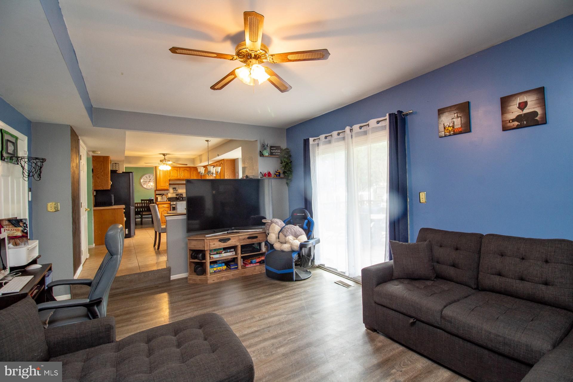 HEATHER KNOLL - Residential