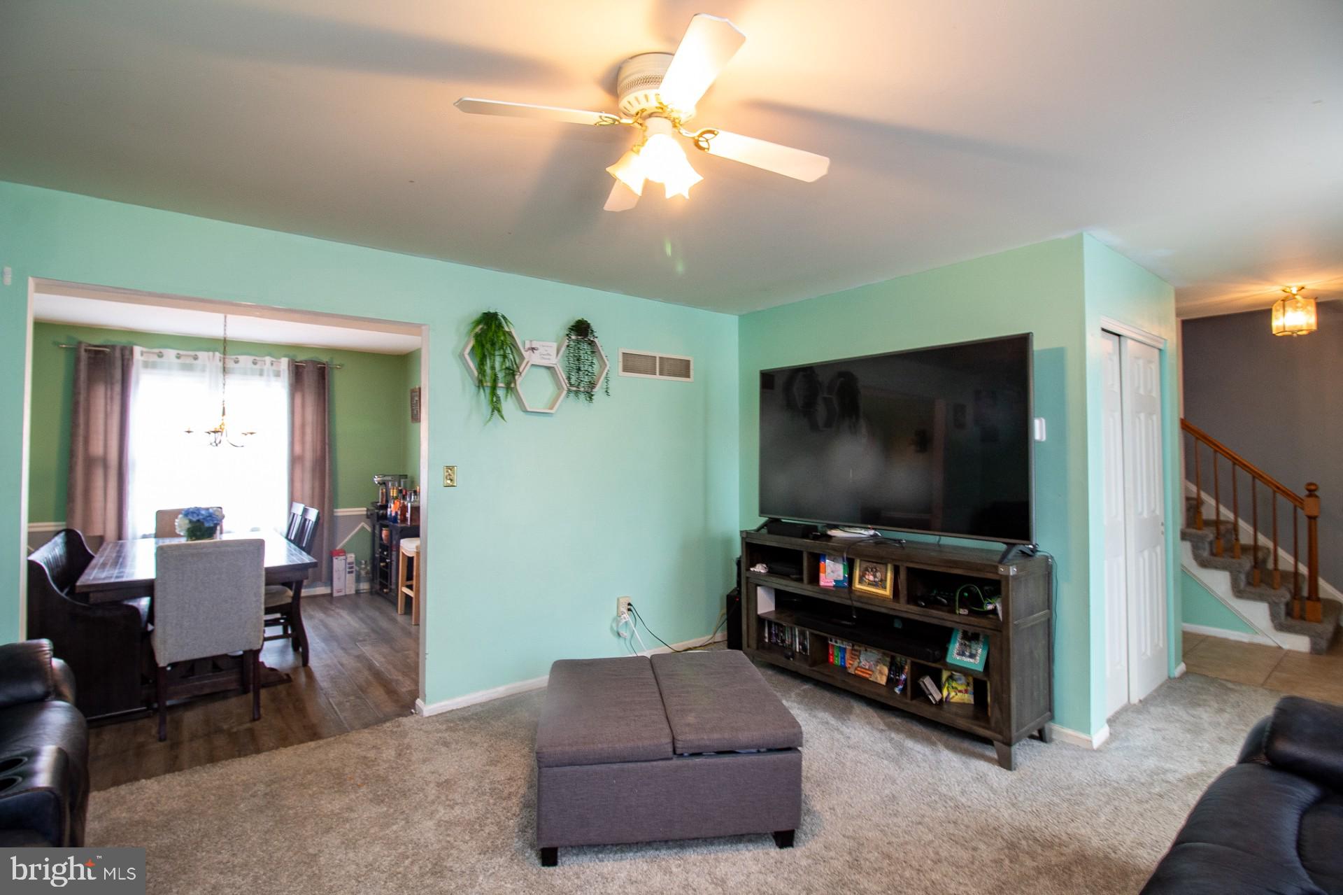 HEATHER KNOLL - Residential