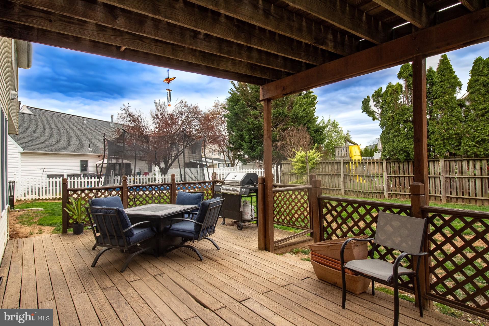 HEATHER KNOLL - Residential