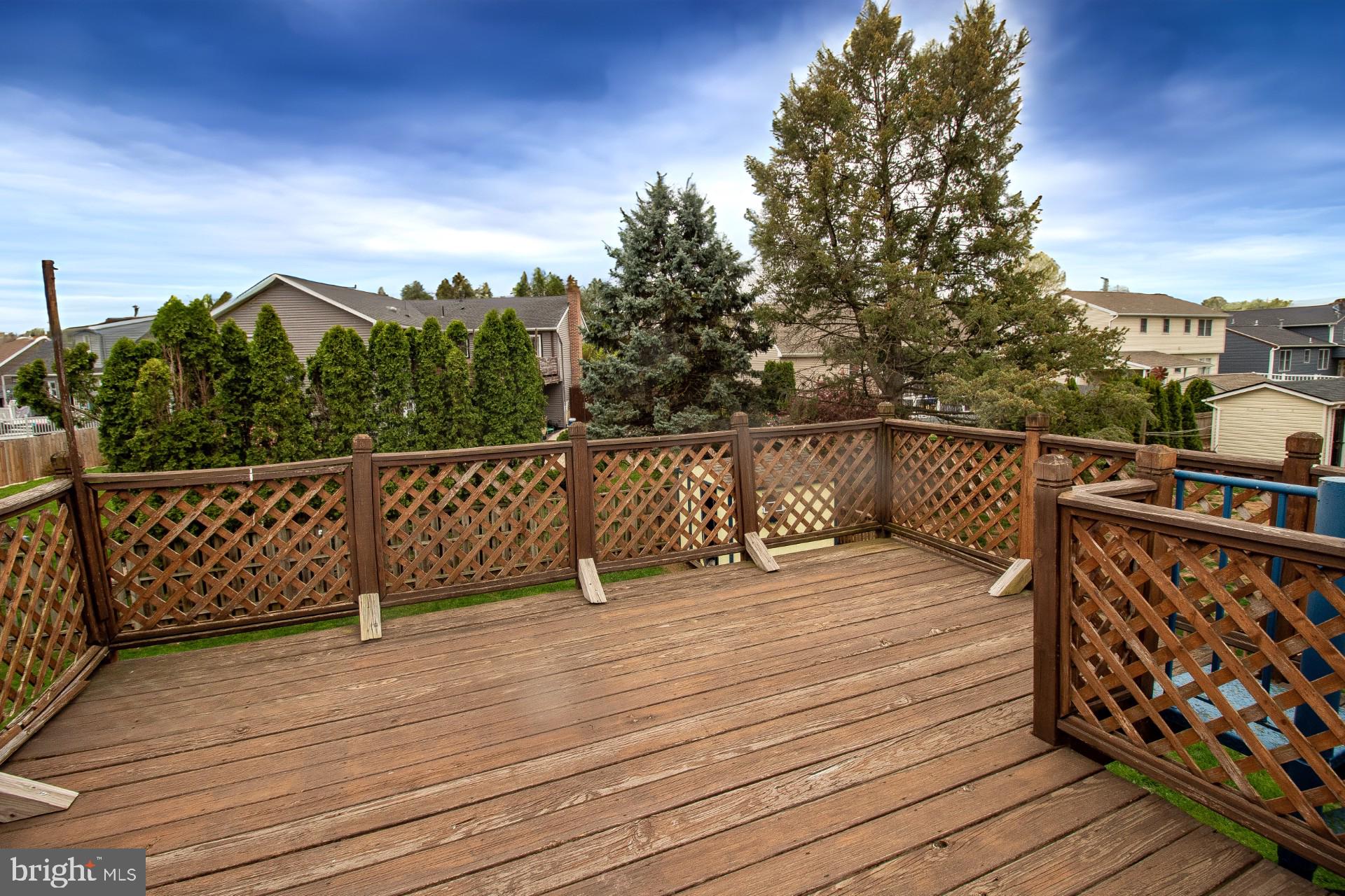 HEATHER KNOLL - Residential