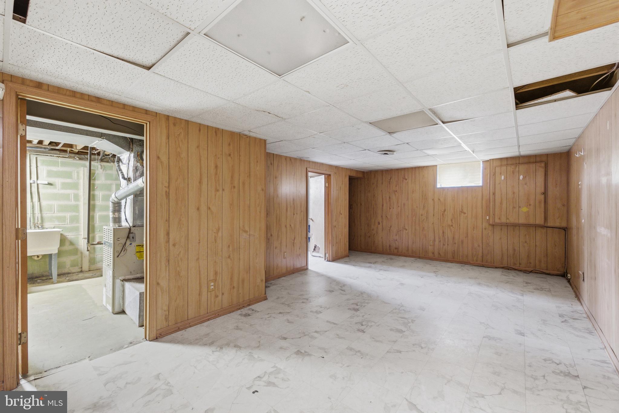 SQUIRES HILL - Residential Lease