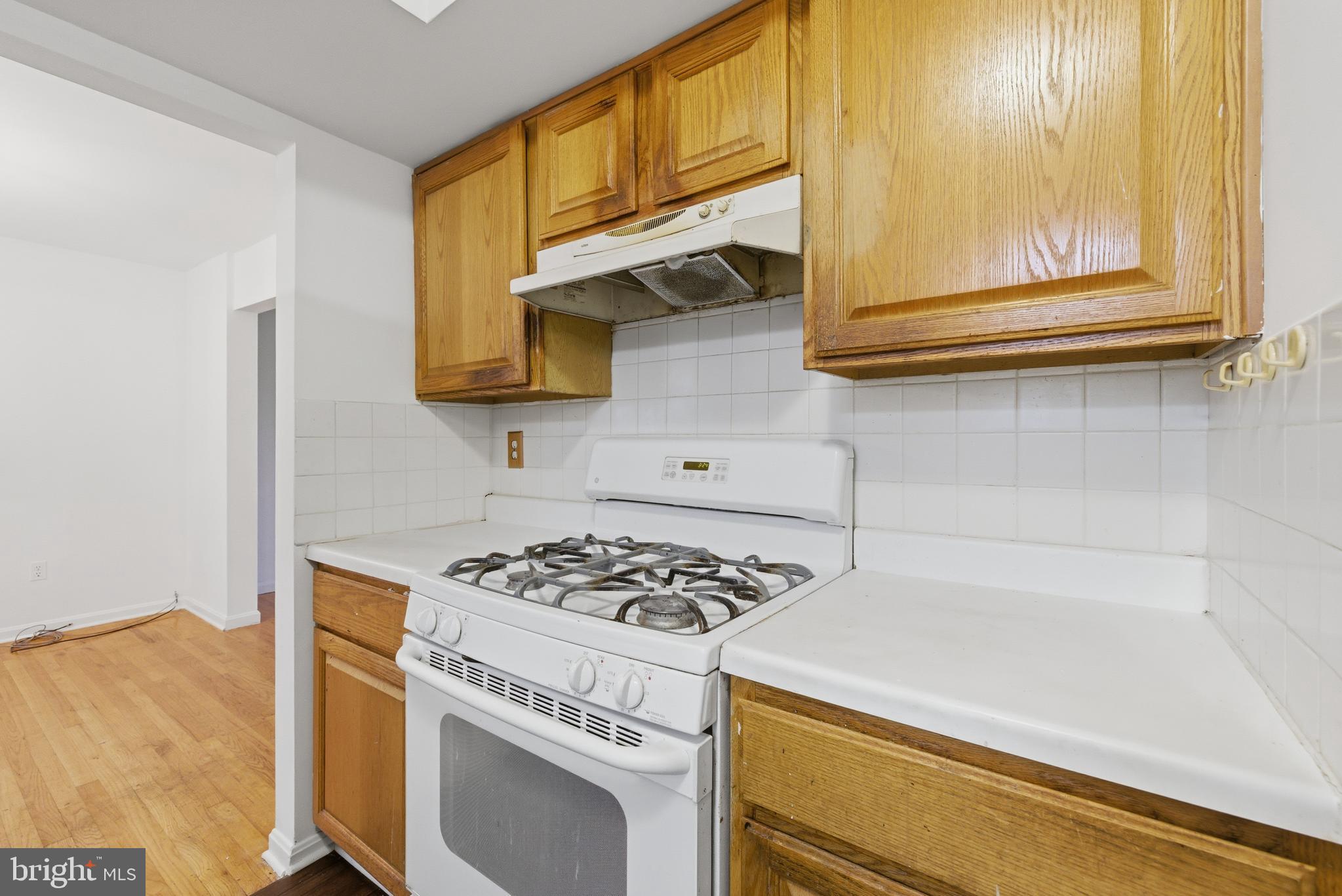 SQUIRES HILL - Residential Lease