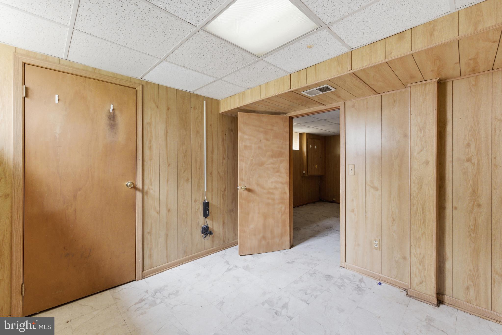 SQUIRES HILL - Residential Lease