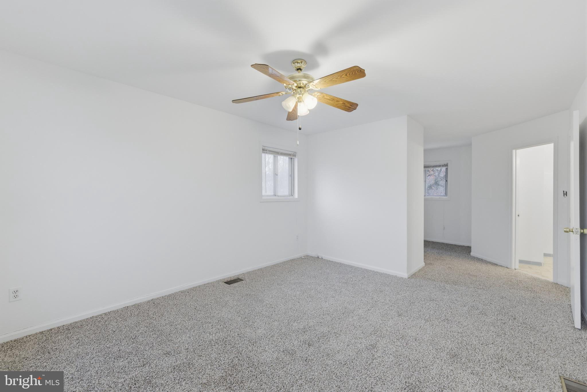 SQUIRES HILL - Residential Lease