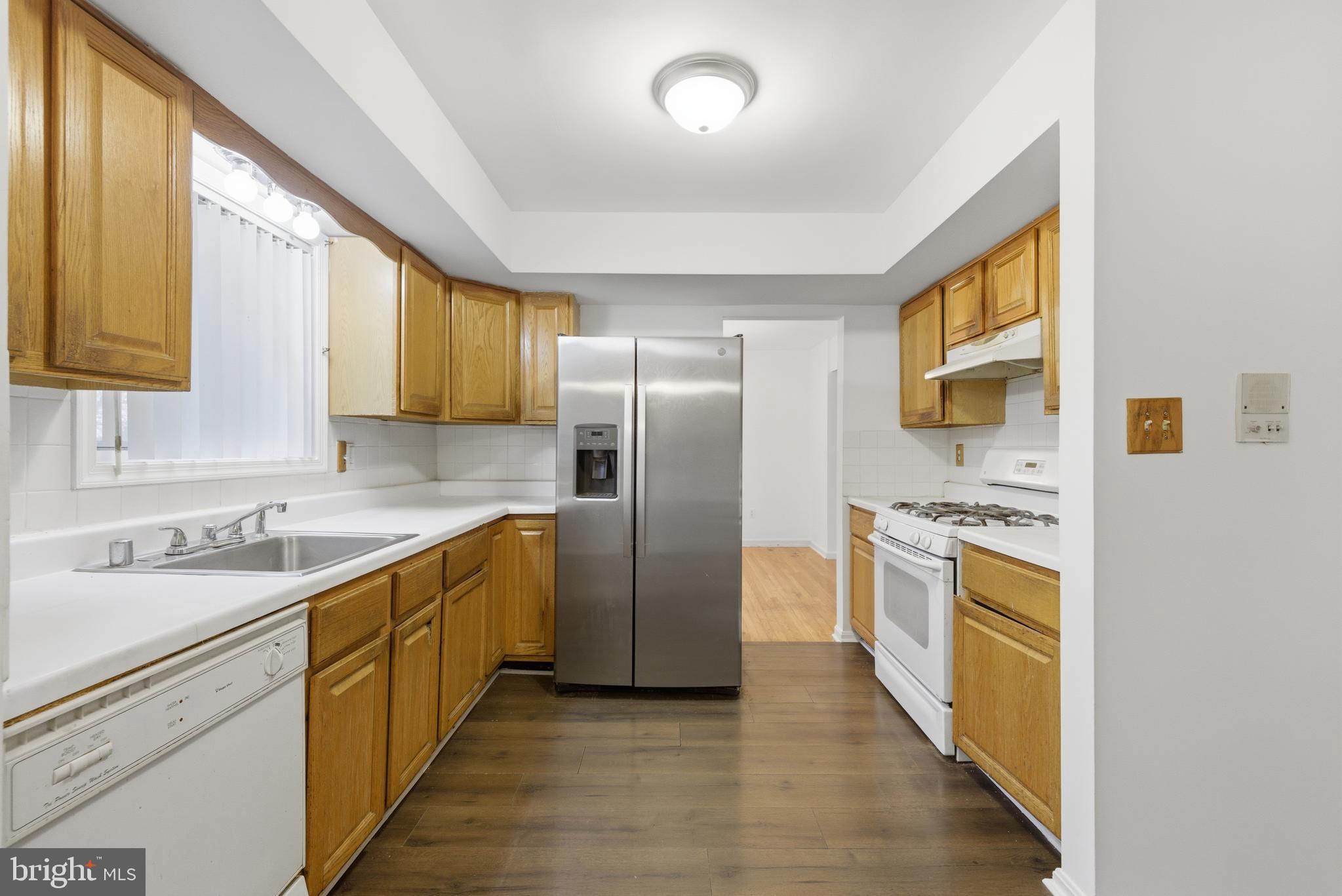 SQUIRES HILL - Residential Lease