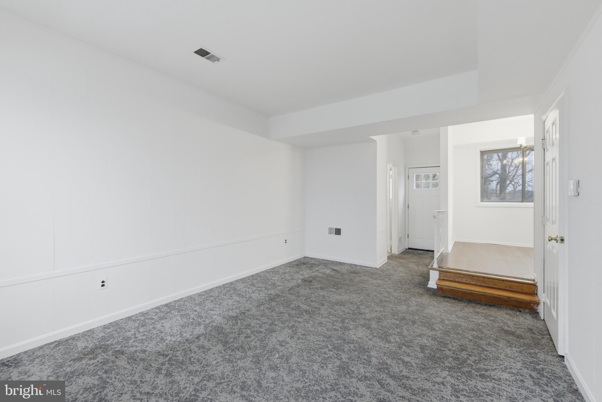 SQUIRES HILL - Residential Lease