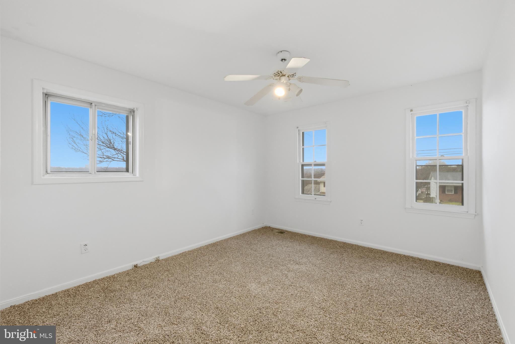 SQUIRES HILL - Residential Lease