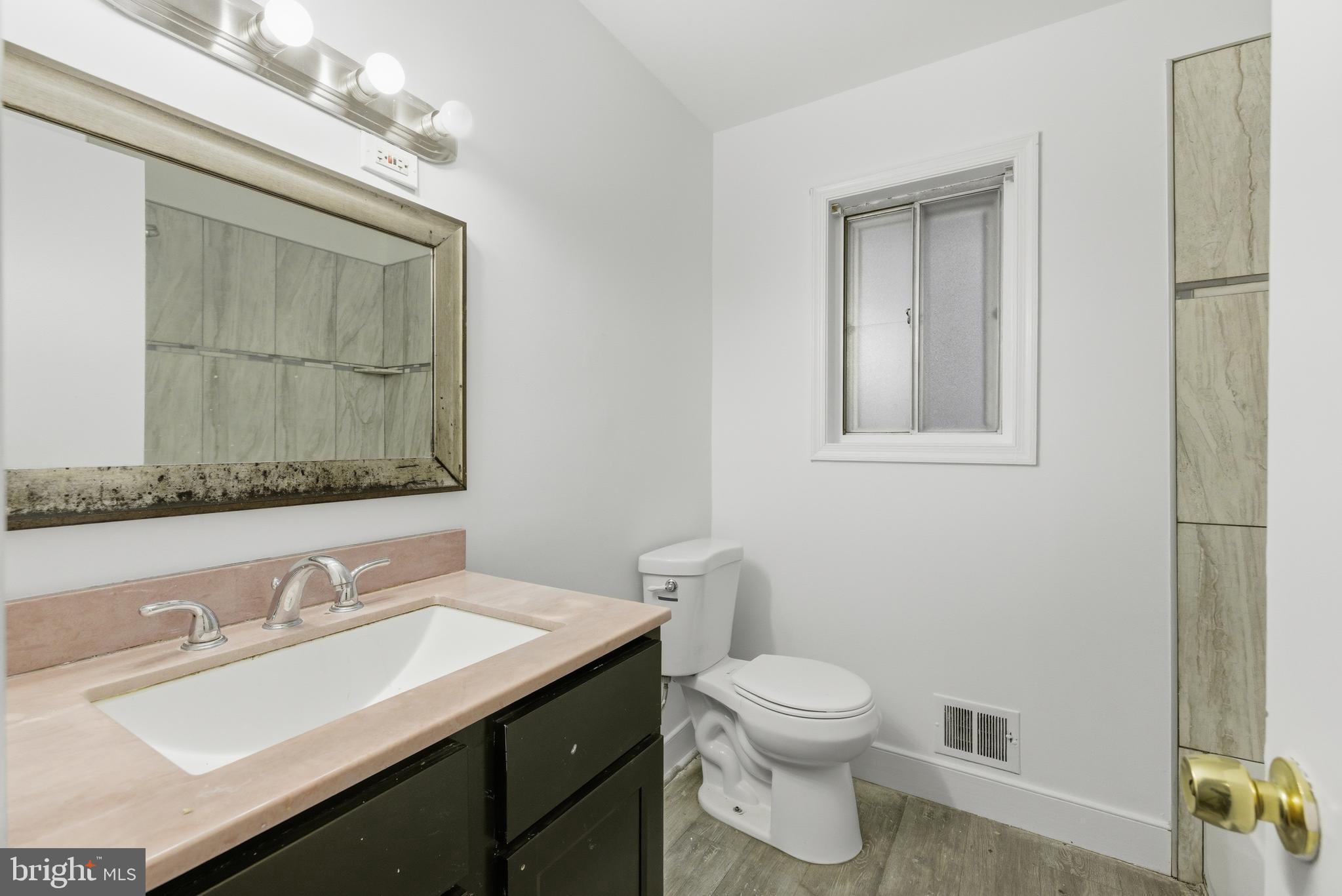 SQUIRES HILL - Residential Lease