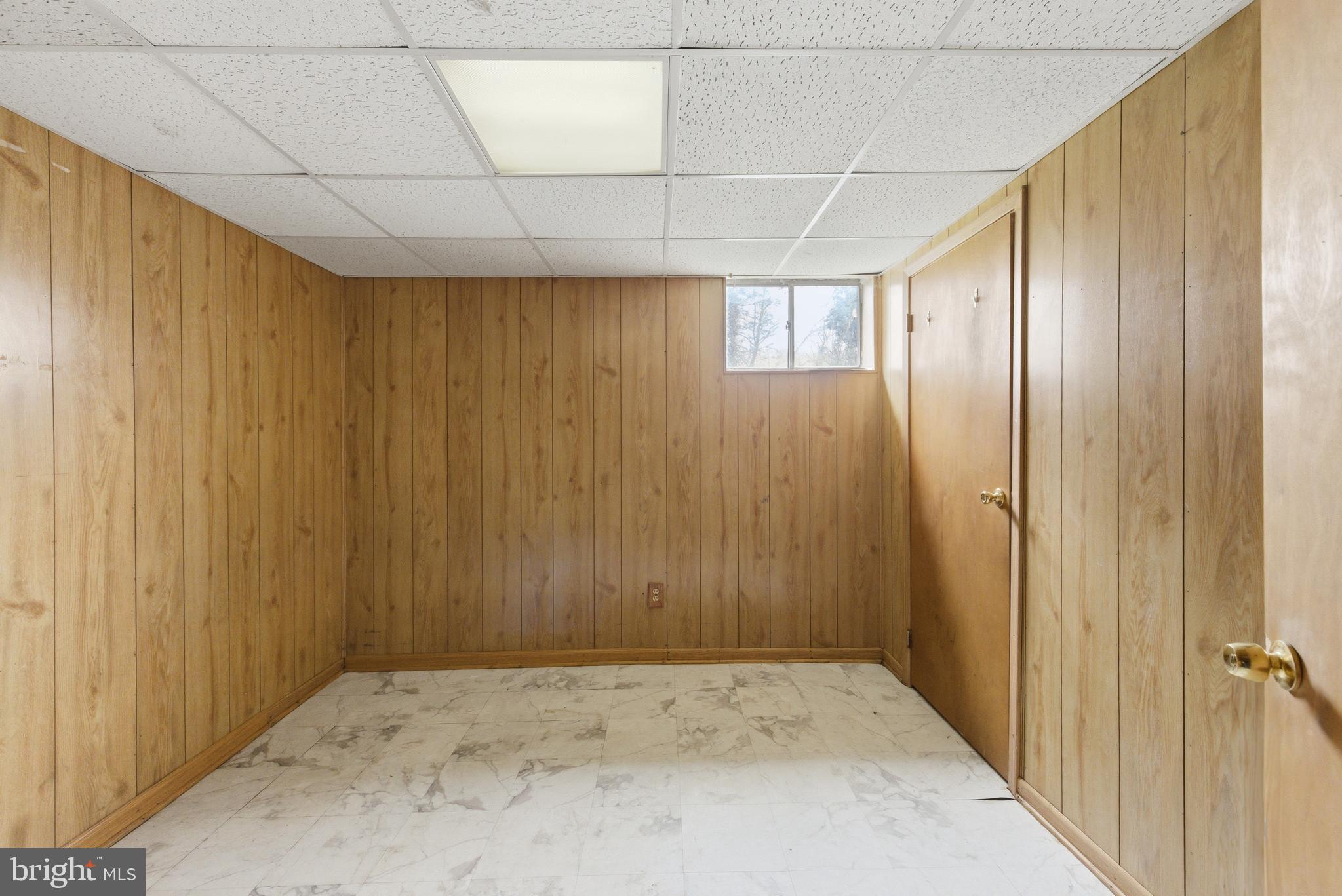 SQUIRES HILL - Residential Lease