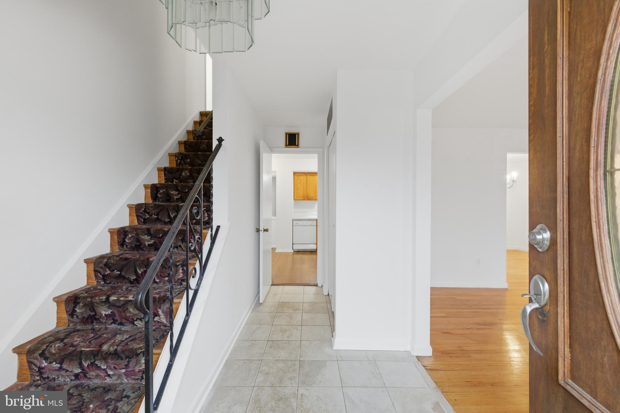 SQUIRES HILL - Residential Lease