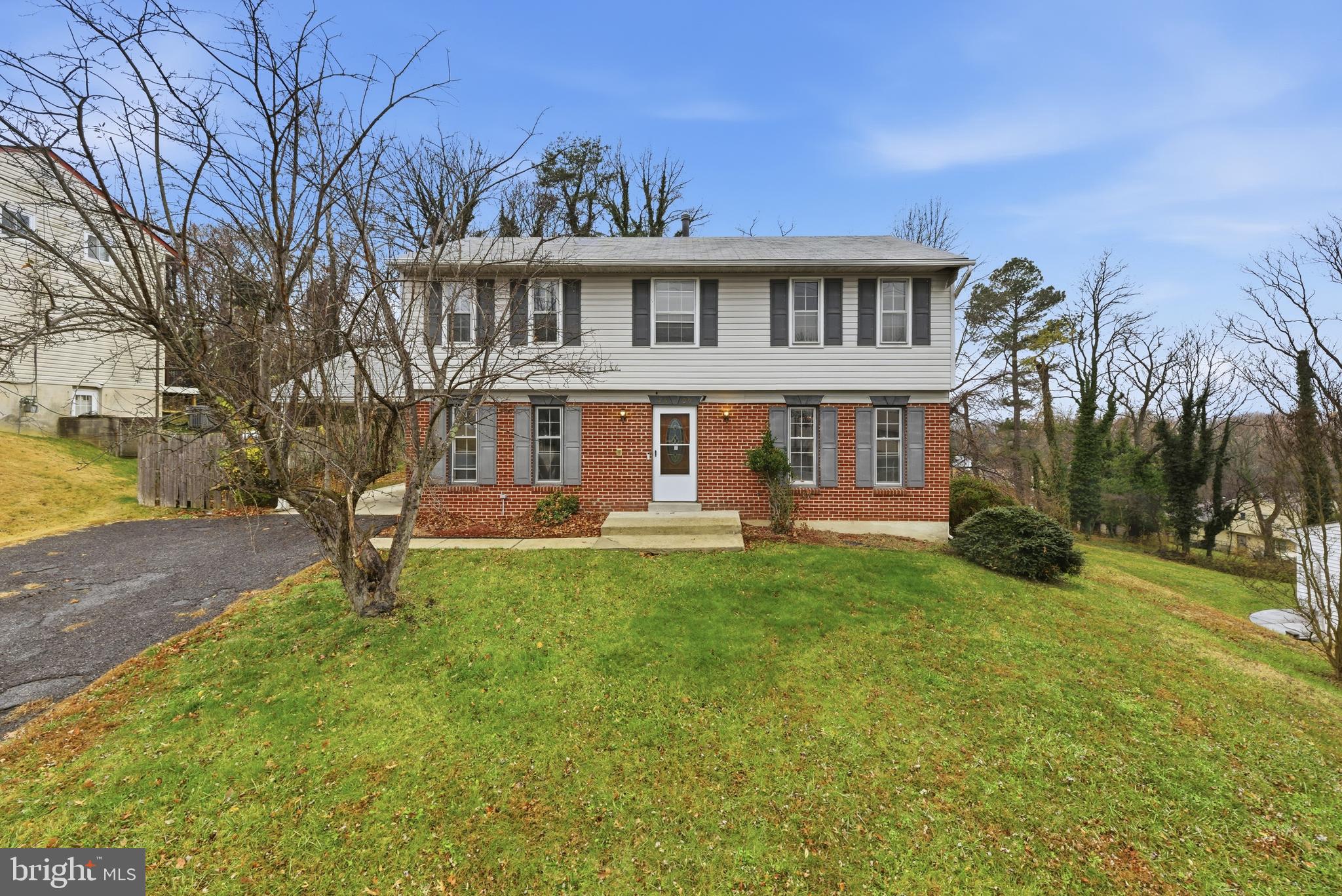 SQUIRES HILL - Residential Lease