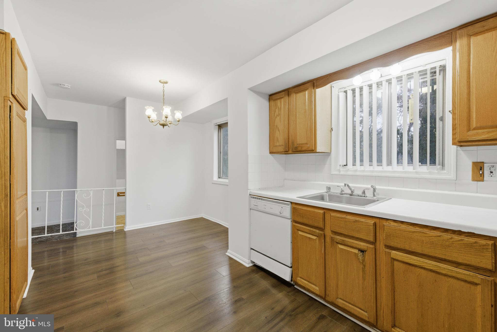 SQUIRES HILL - Residential Lease