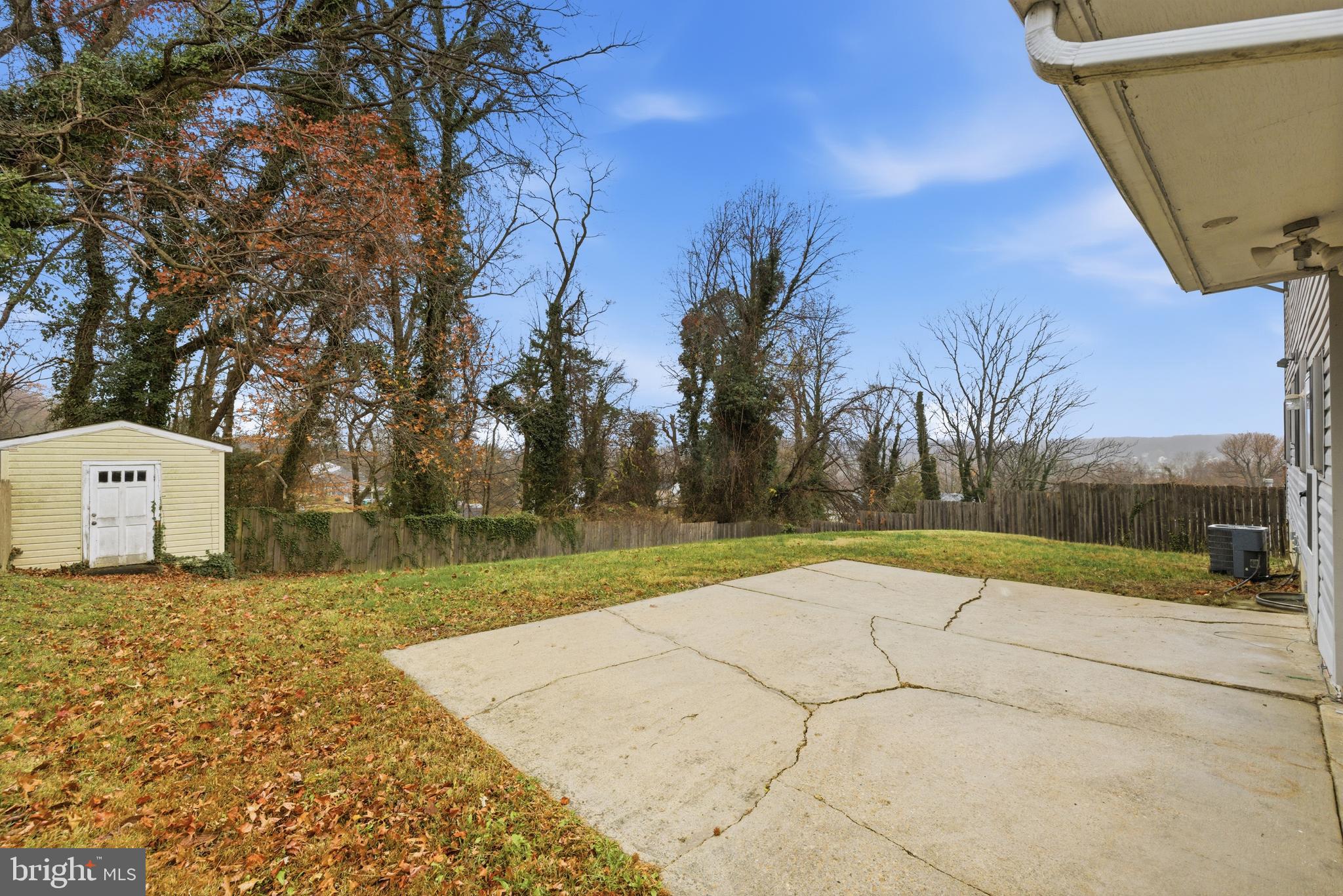 SQUIRES HILL - Residential Lease