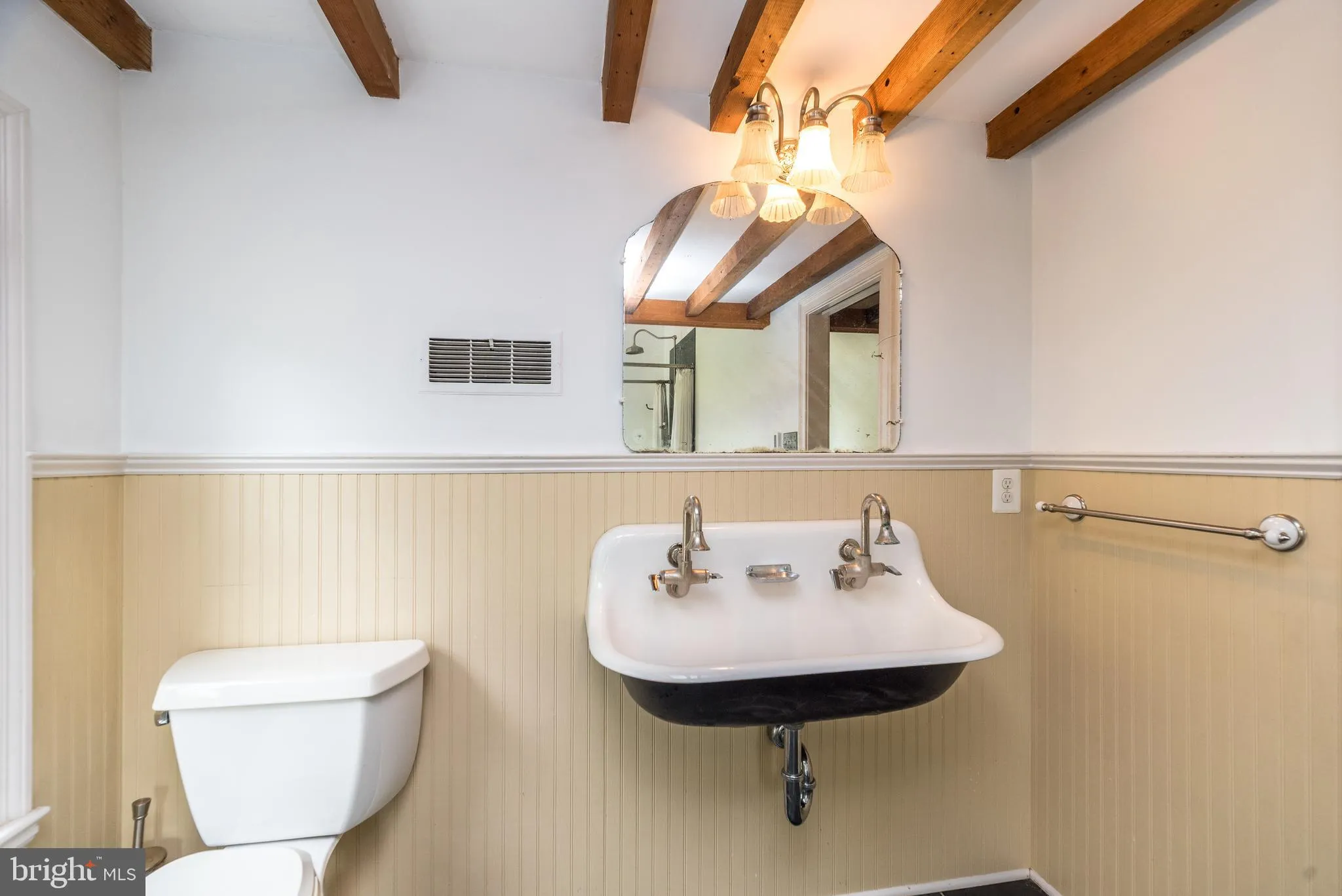 New Hope, Pennsylvania 18938, United States, 5 Bedrooms Bedrooms, ,4 BathroomsBathrooms,Residential,Active,210633