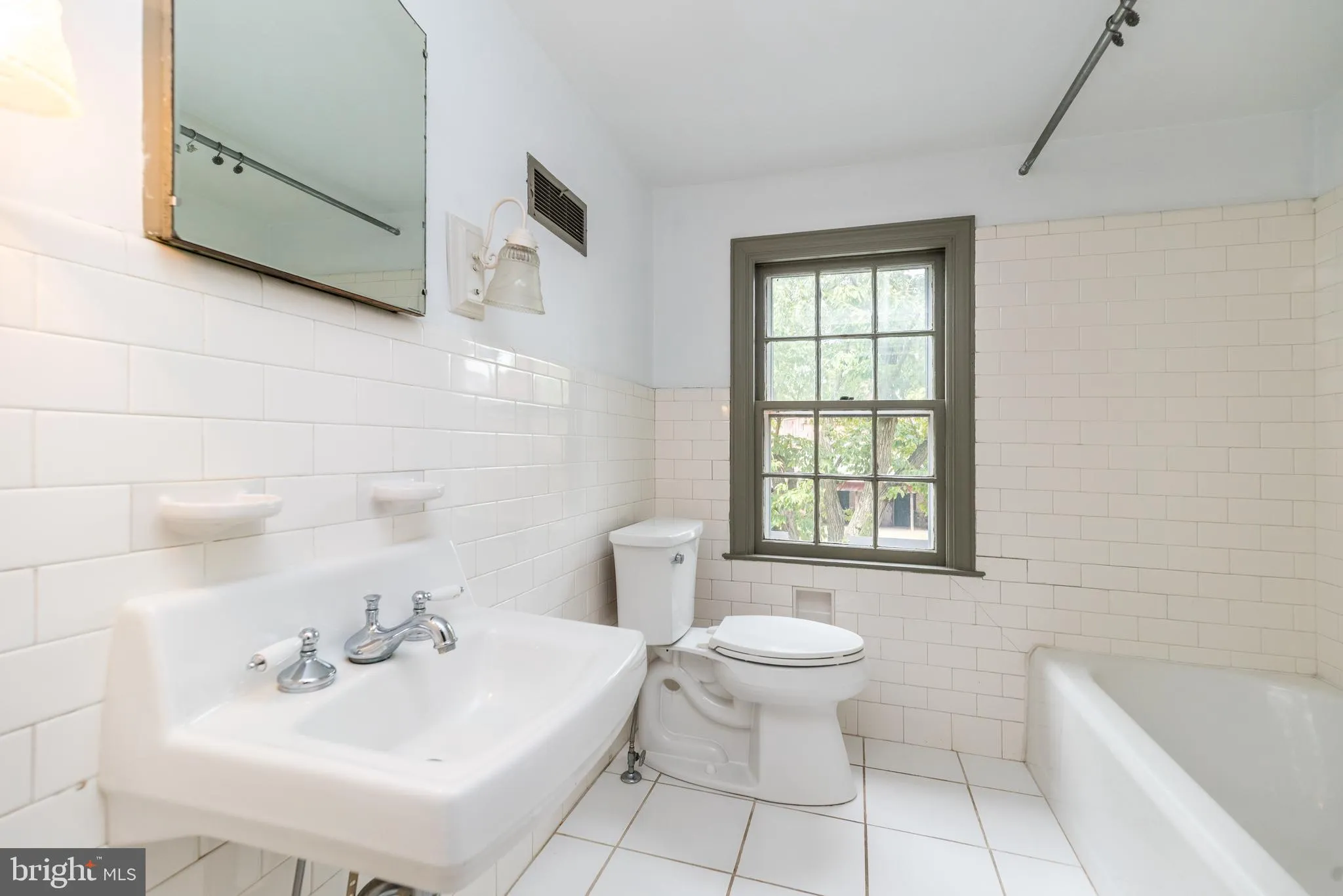 New Hope, Pennsylvania 18938, United States, 5 Bedrooms Bedrooms, ,4 BathroomsBathrooms,Residential,Active,210633