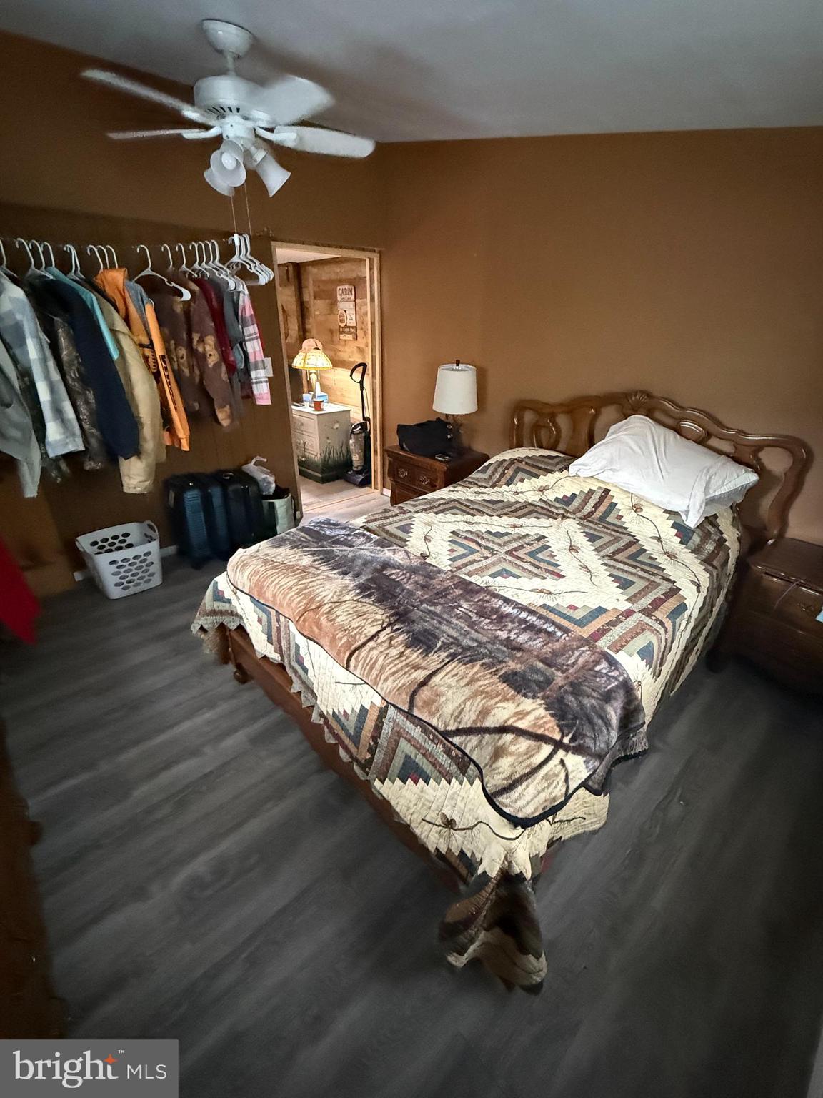 CABINS - Residential