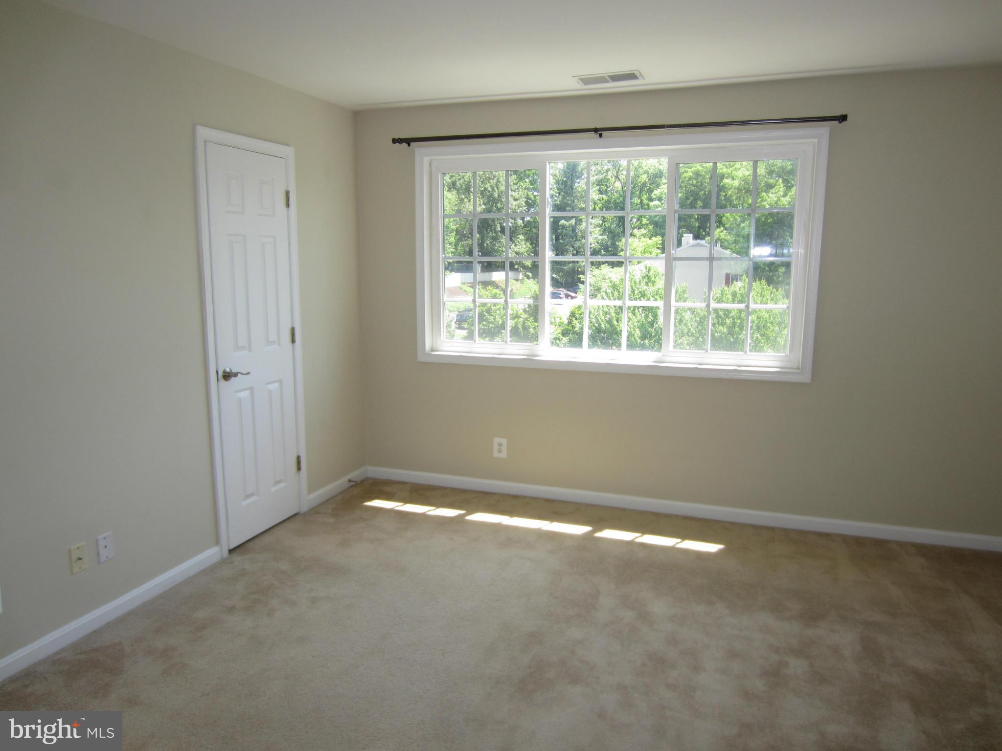 PARKSIDE AT ALEXANDRIA - Residential Lease