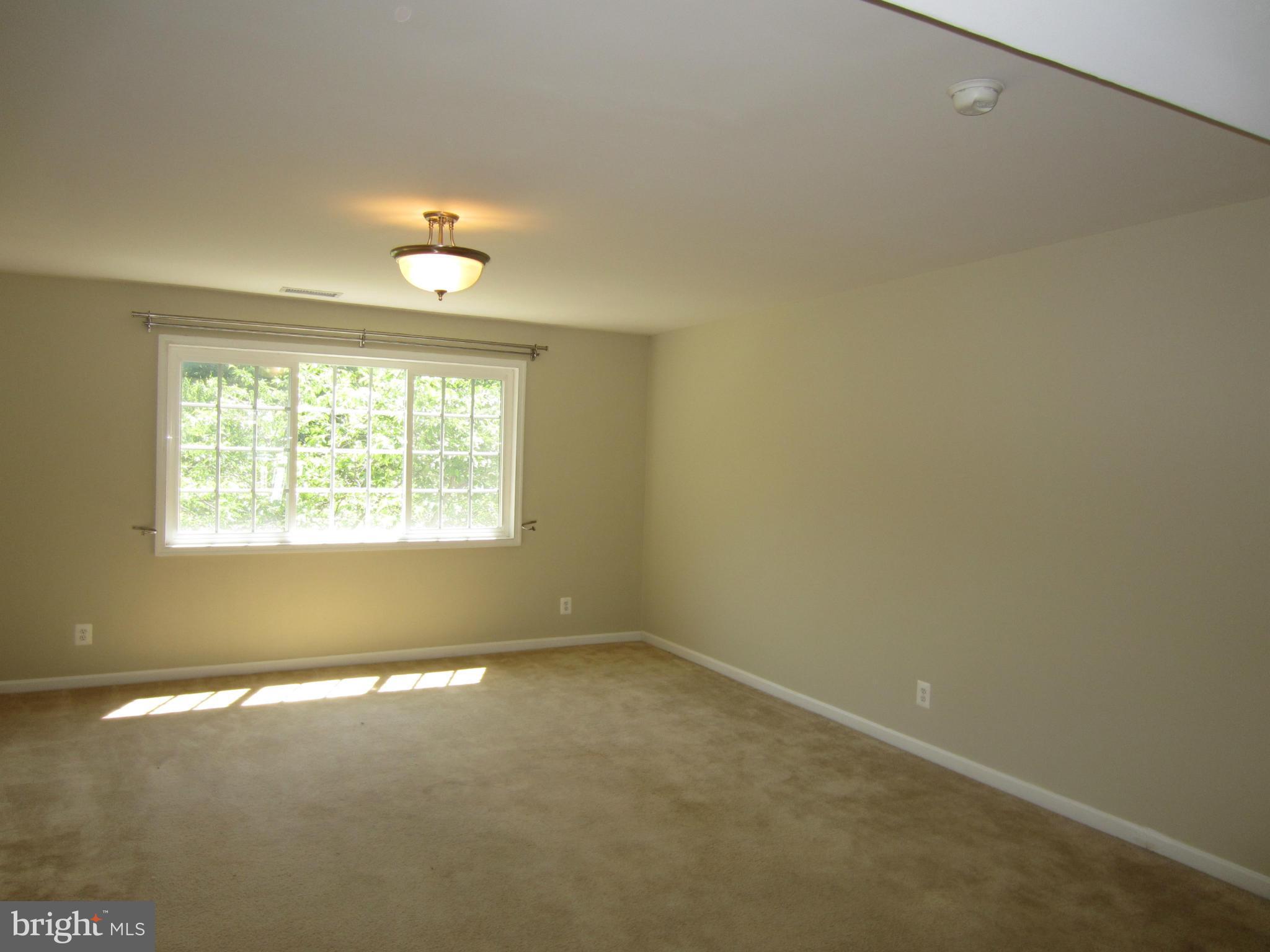 PARKSIDE AT ALEXANDRIA - Residential Lease