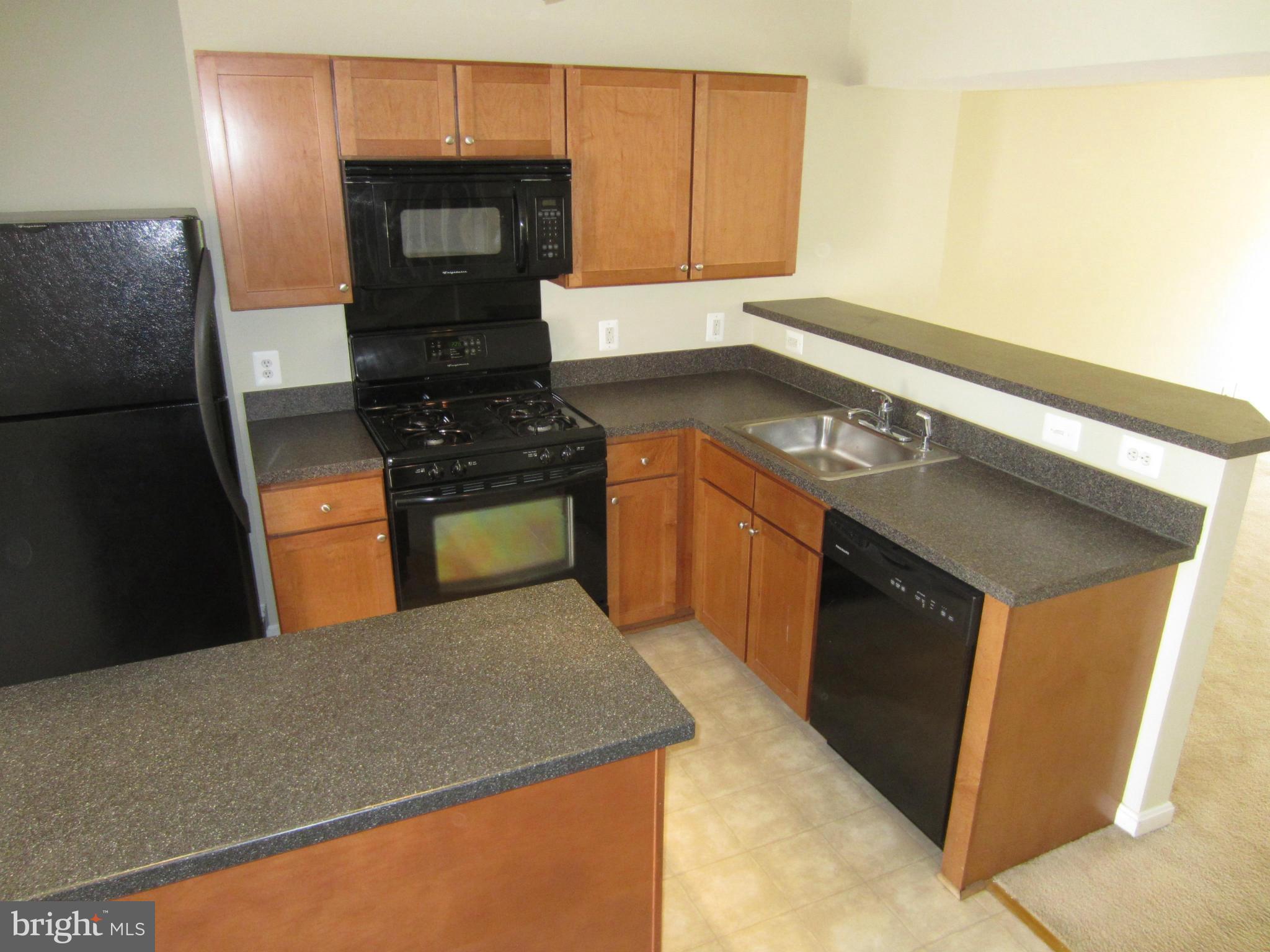 PARKSIDE AT ALEXANDRIA - Residential Lease