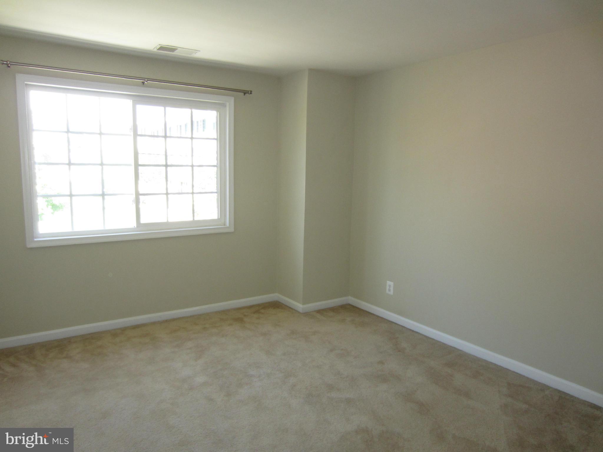 PARKSIDE AT ALEXANDRIA - Residential Lease