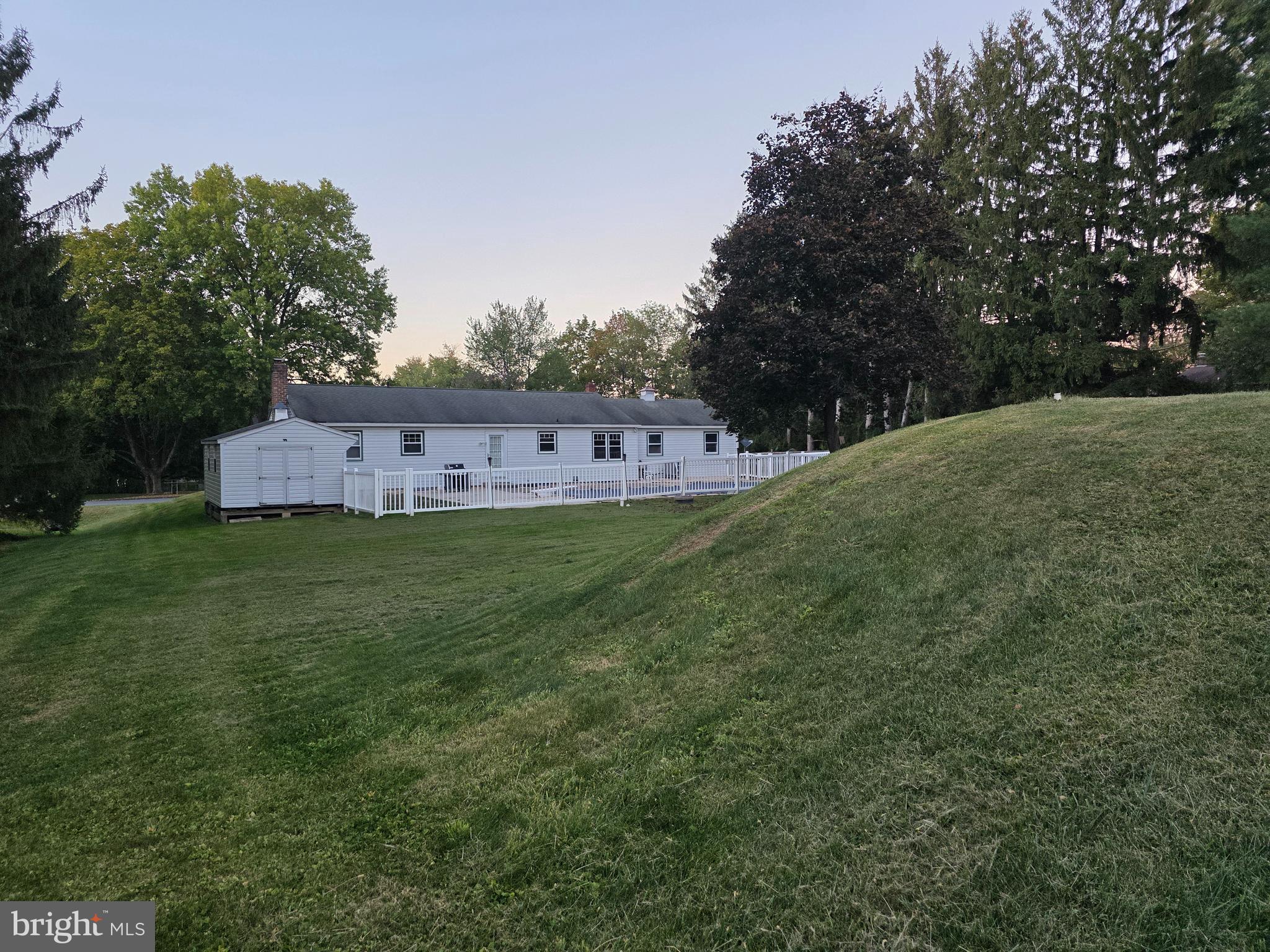 4414 WOODCREST DRIVE