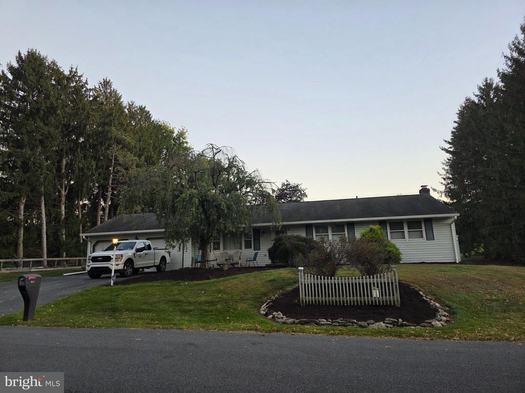 Photo of 4414 Woodcrest Drive, ELIZABETHTOWN, PA 17022 (MLS # PADA2050358)