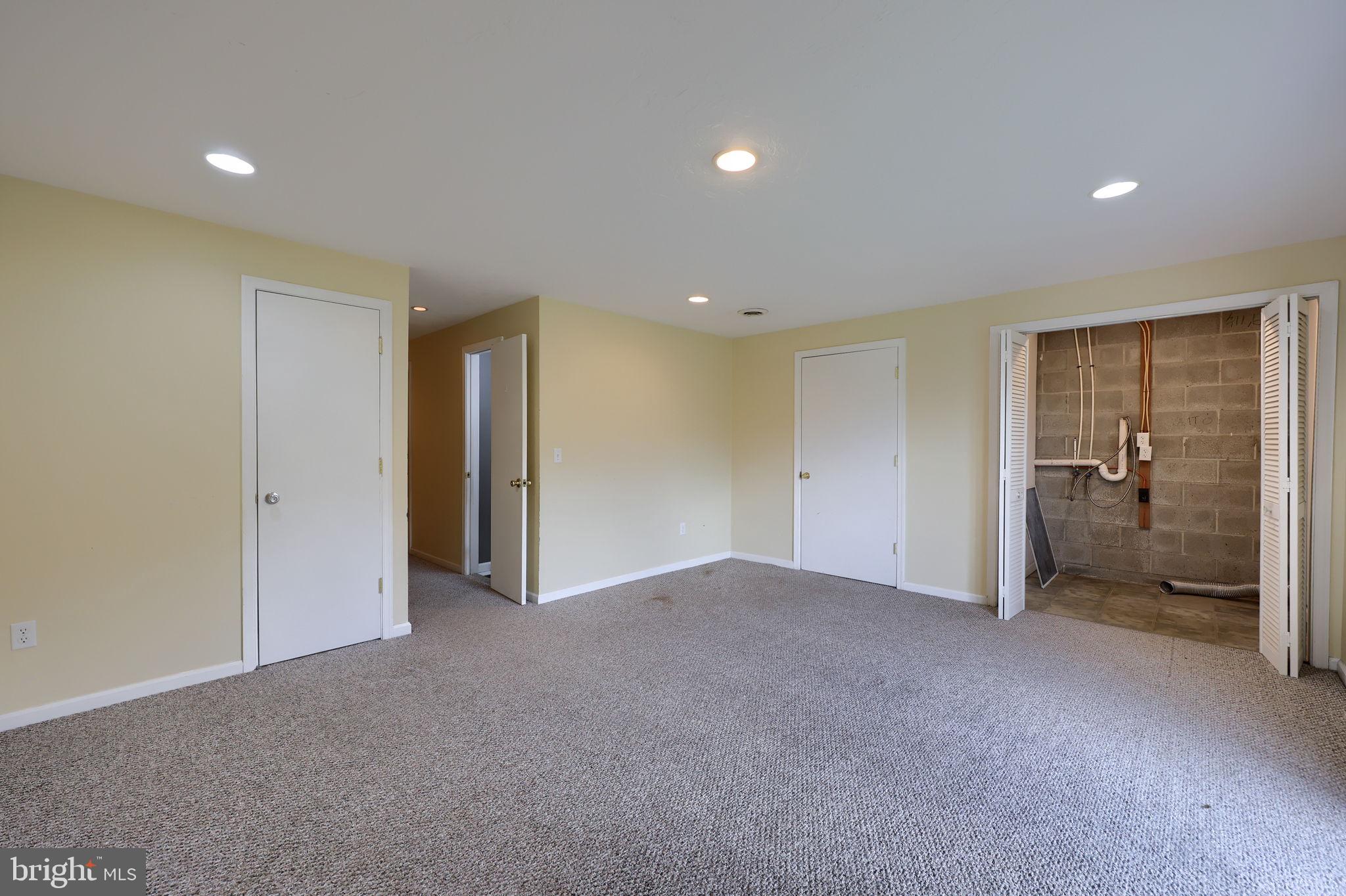 PRESIDENTIAL HEIGHTS - Residential