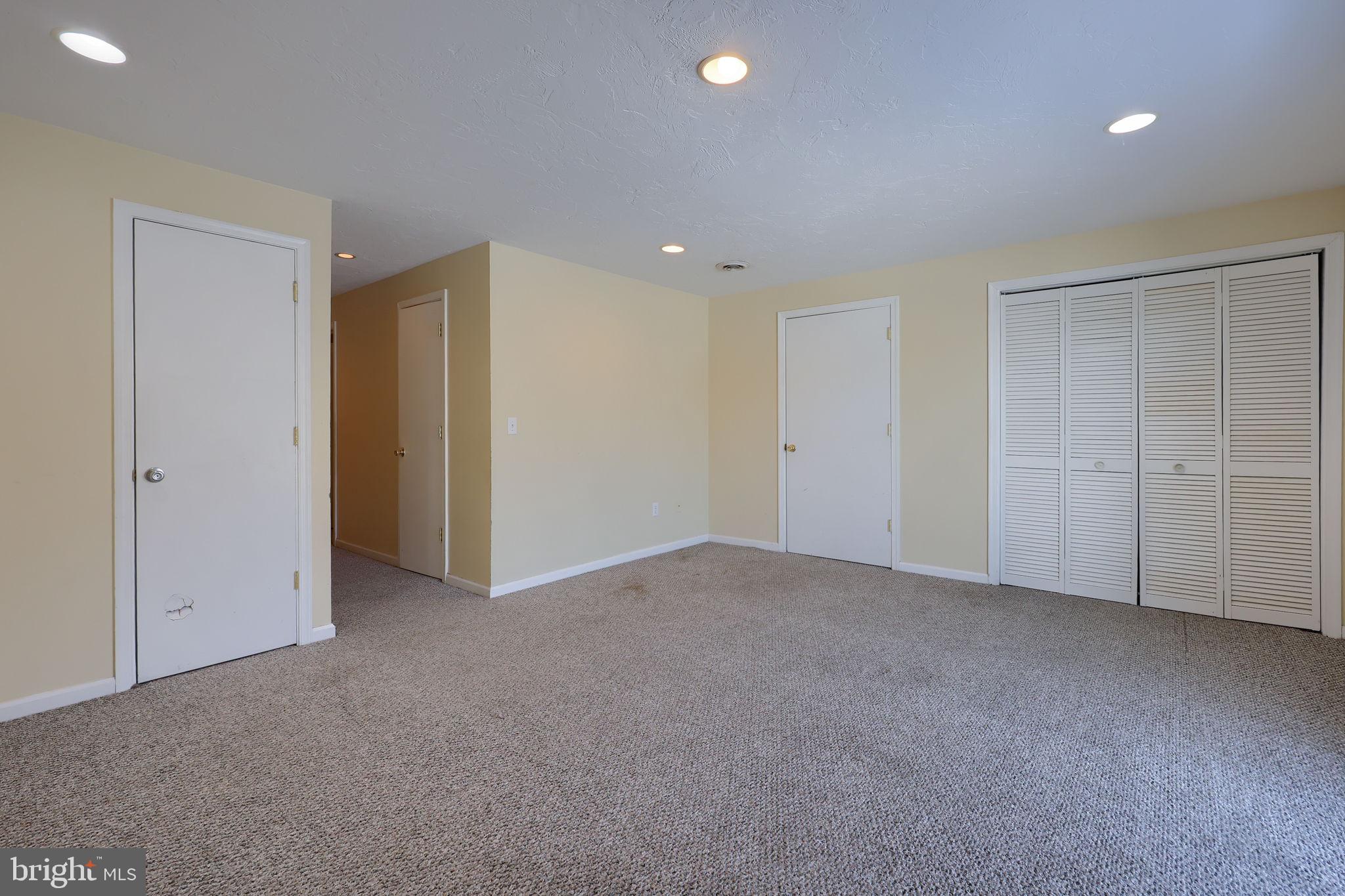 PRESIDENTIAL HEIGHTS - Residential