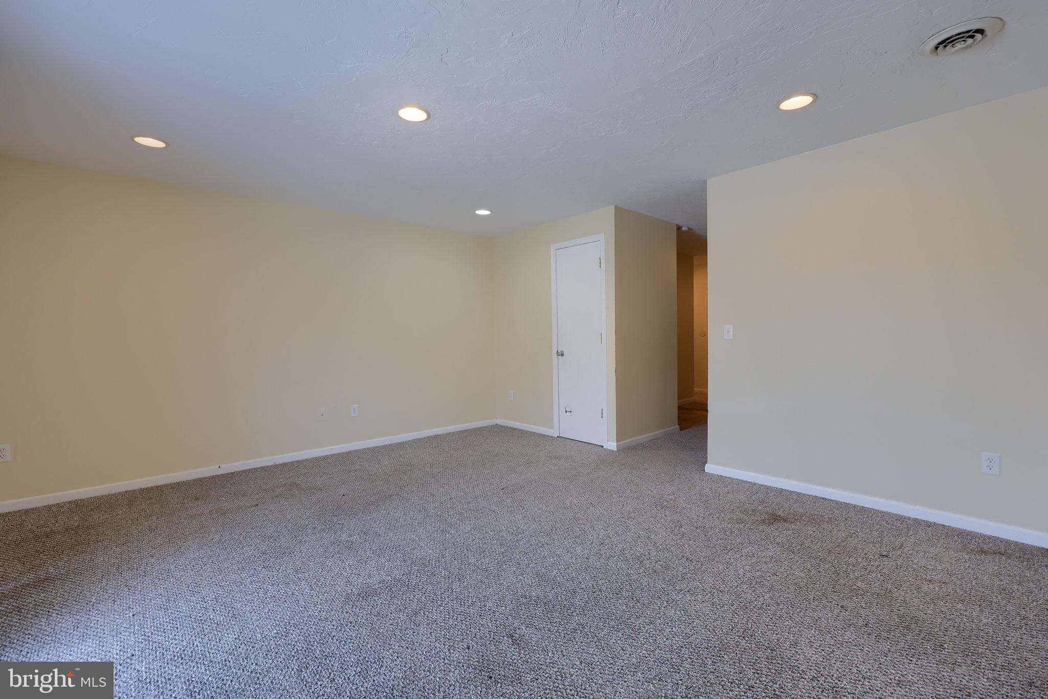 PRESIDENTIAL HEIGHTS - Residential