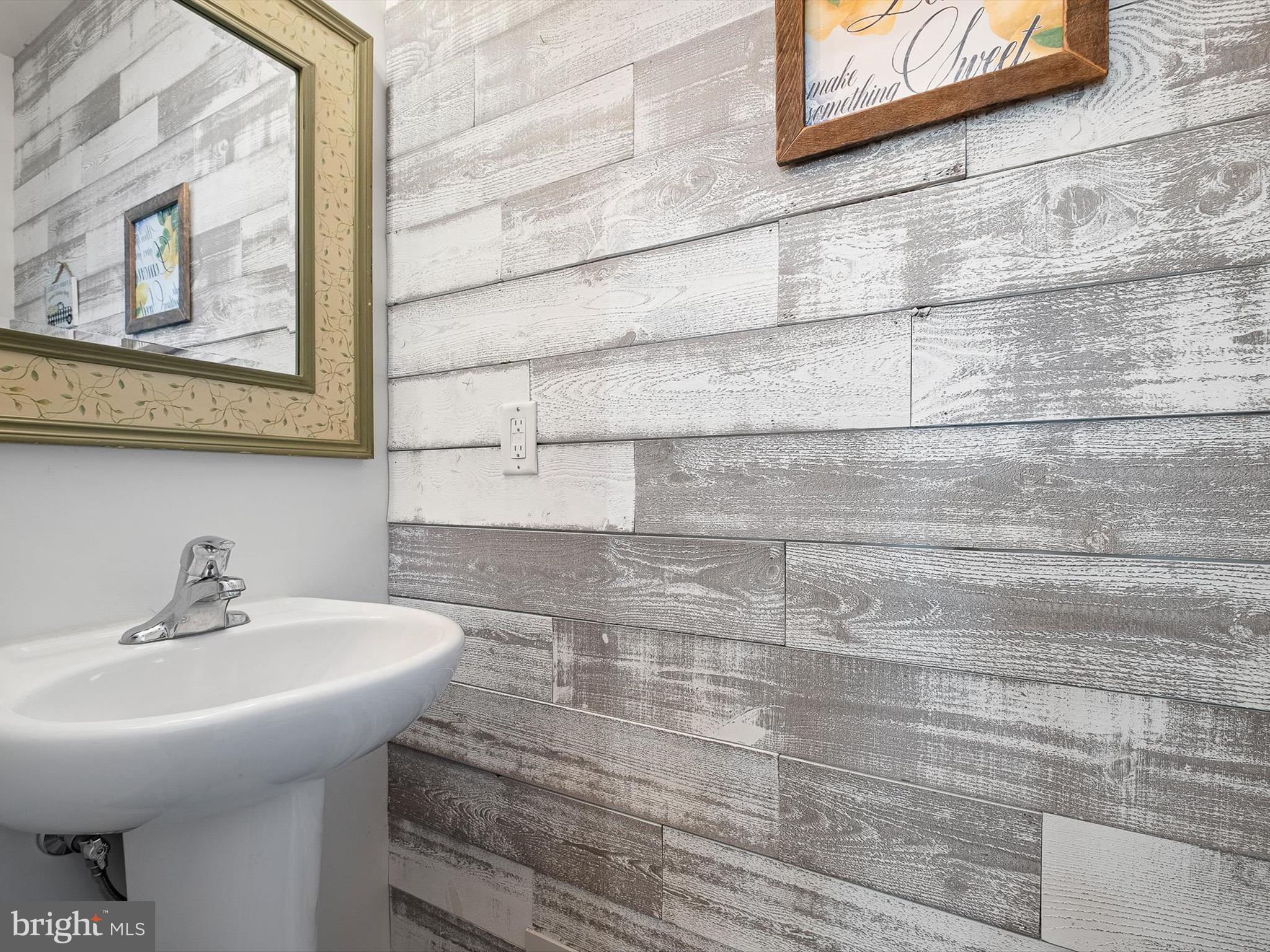 CHARLESTOWN - Residential