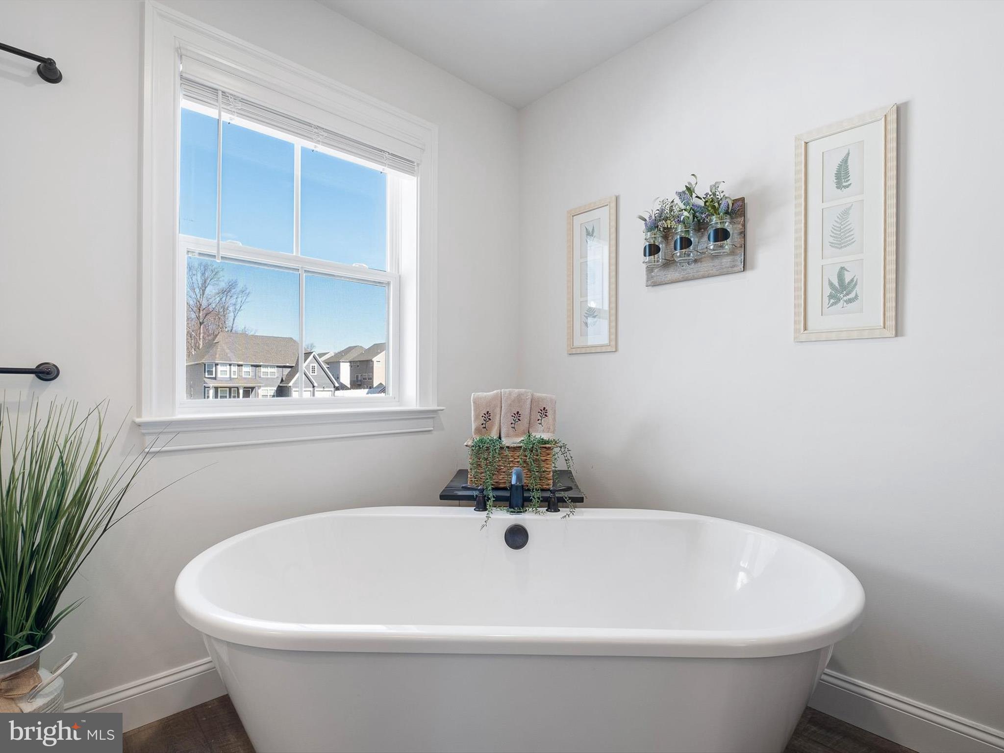 CHARLESTOWN - Residential