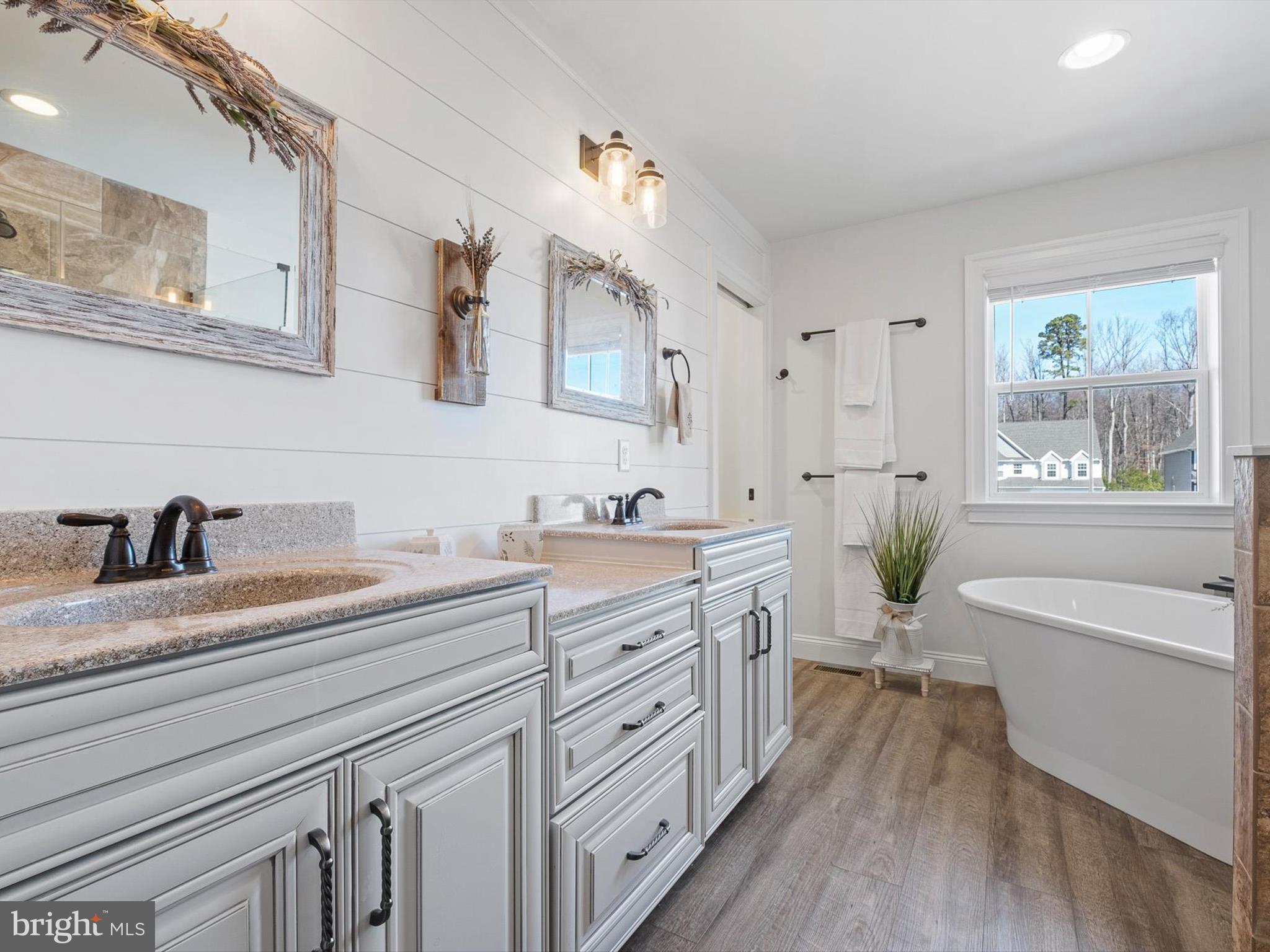 CHARLESTOWN - Residential