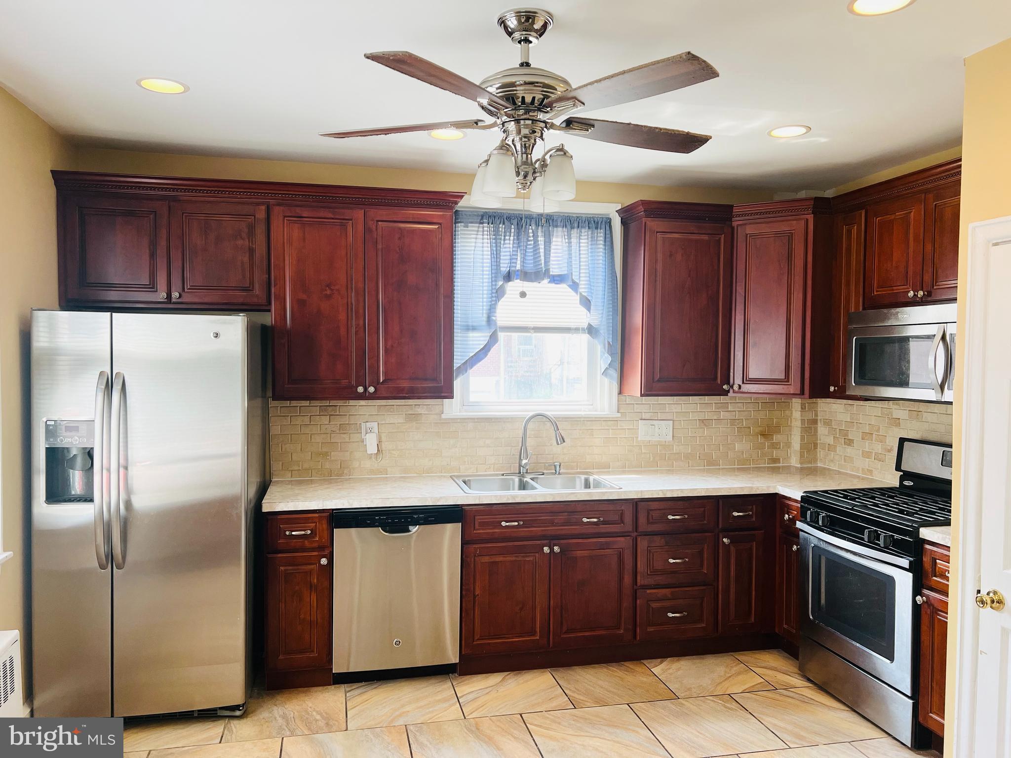 WEST OAK LANE - Residential