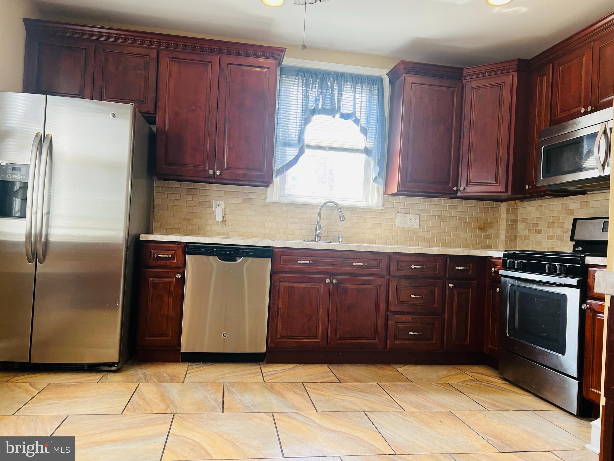 WEST OAK LANE - Residential