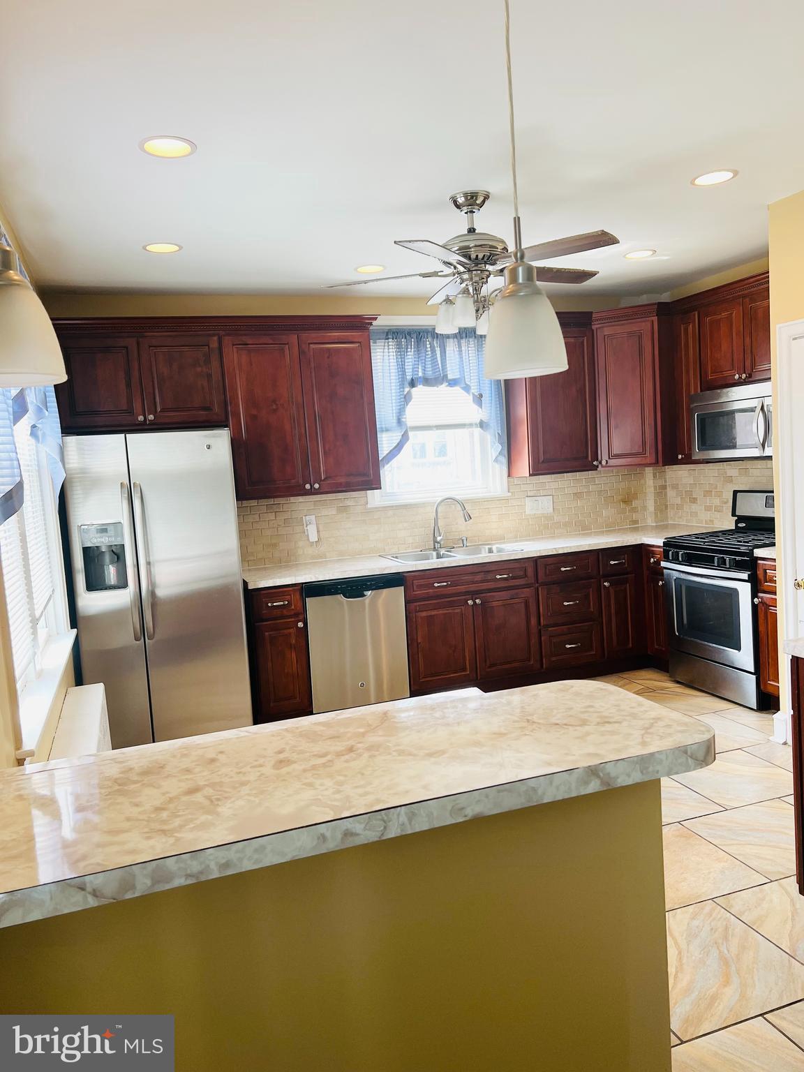 WEST OAK LANE - Residential