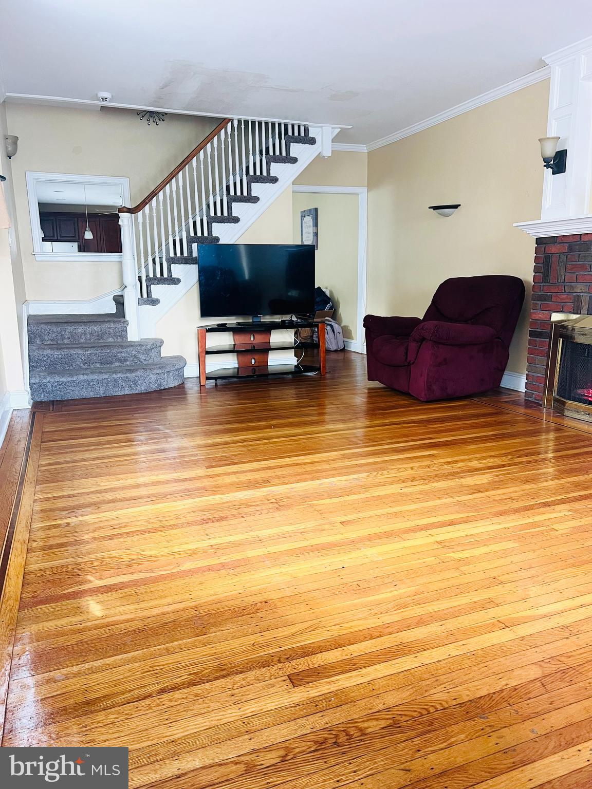 WEST OAK LANE - Residential