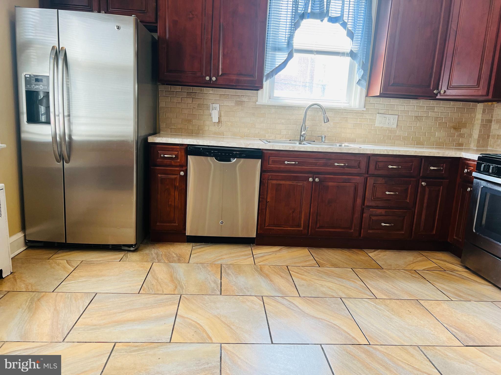 WEST OAK LANE - Residential