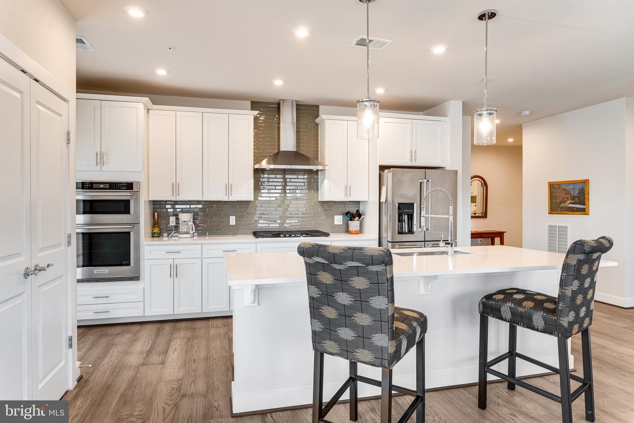 METROPARK AT ARROWBROOK - Land