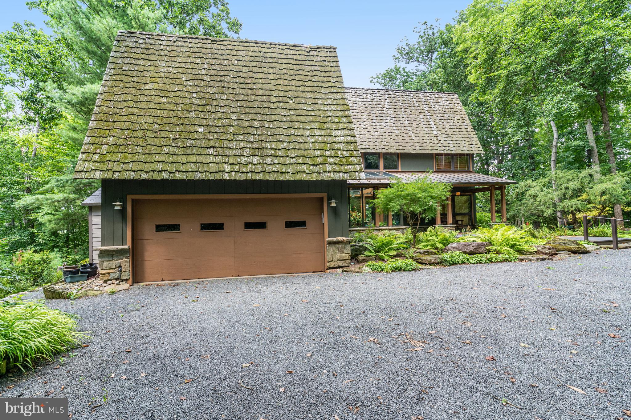 BULLS NECK HUNDRED - Residential