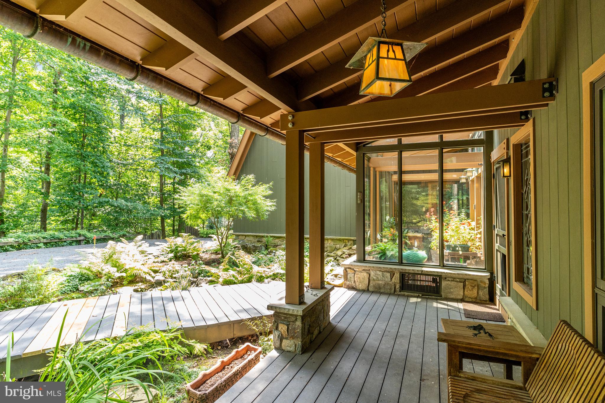 BULLS NECK HUNDRED - Residential