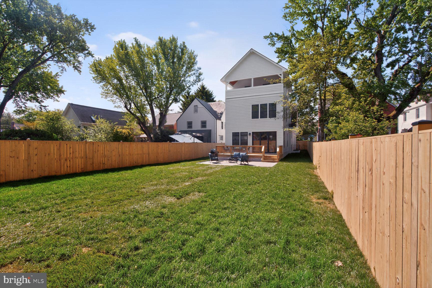 AMERICAN UNIVERSITY PARK - Residential