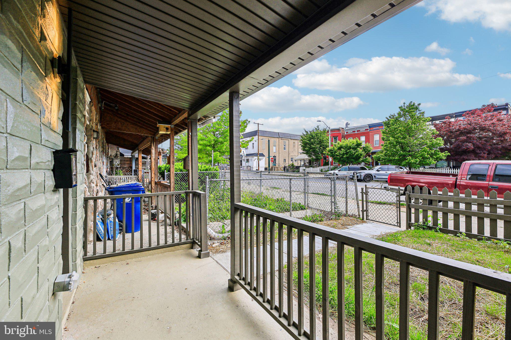 3348 CHESTNUT AVENUE