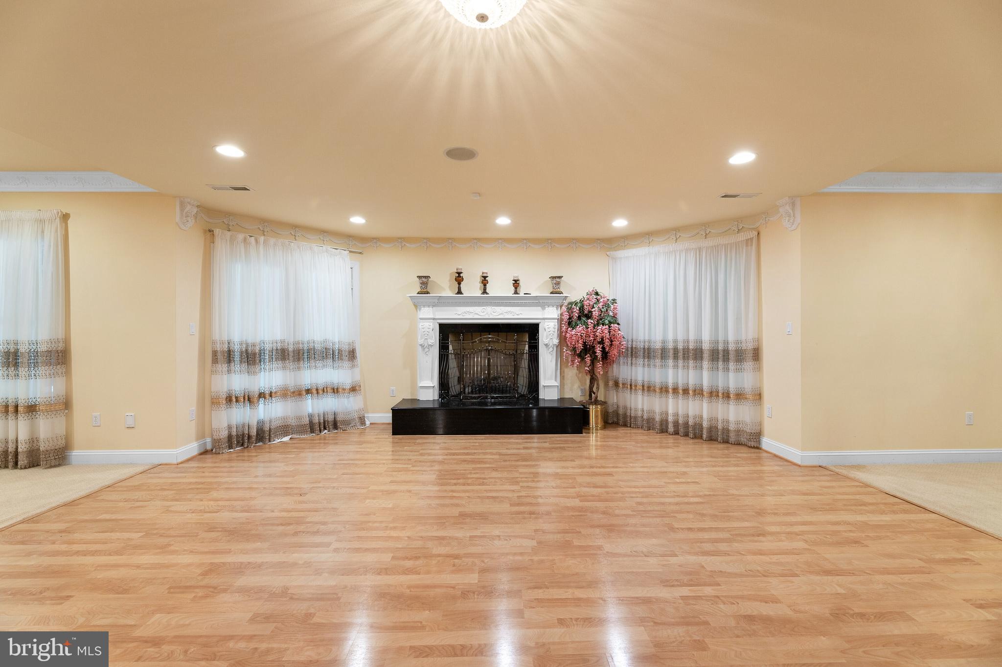 FOREST GLEN - Residential