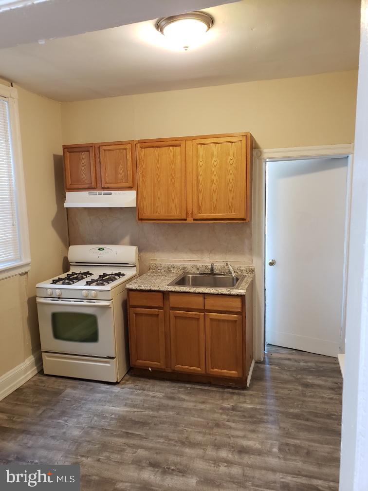 This recently renovated 3 bed 1 bath home is conveniently located near the market street train line for quick access to center city. House has new windows, electric, plumbing, floors, etc. available immediately!