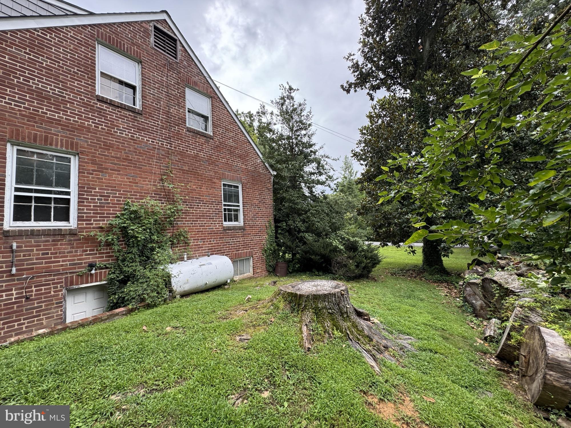 HILLWOOD - Residential