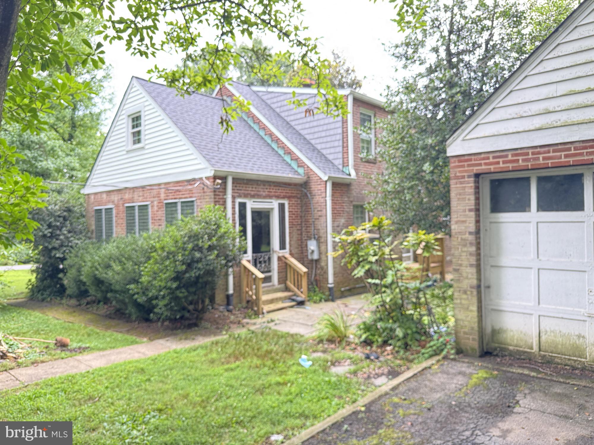 6420 SPRING TERRACE