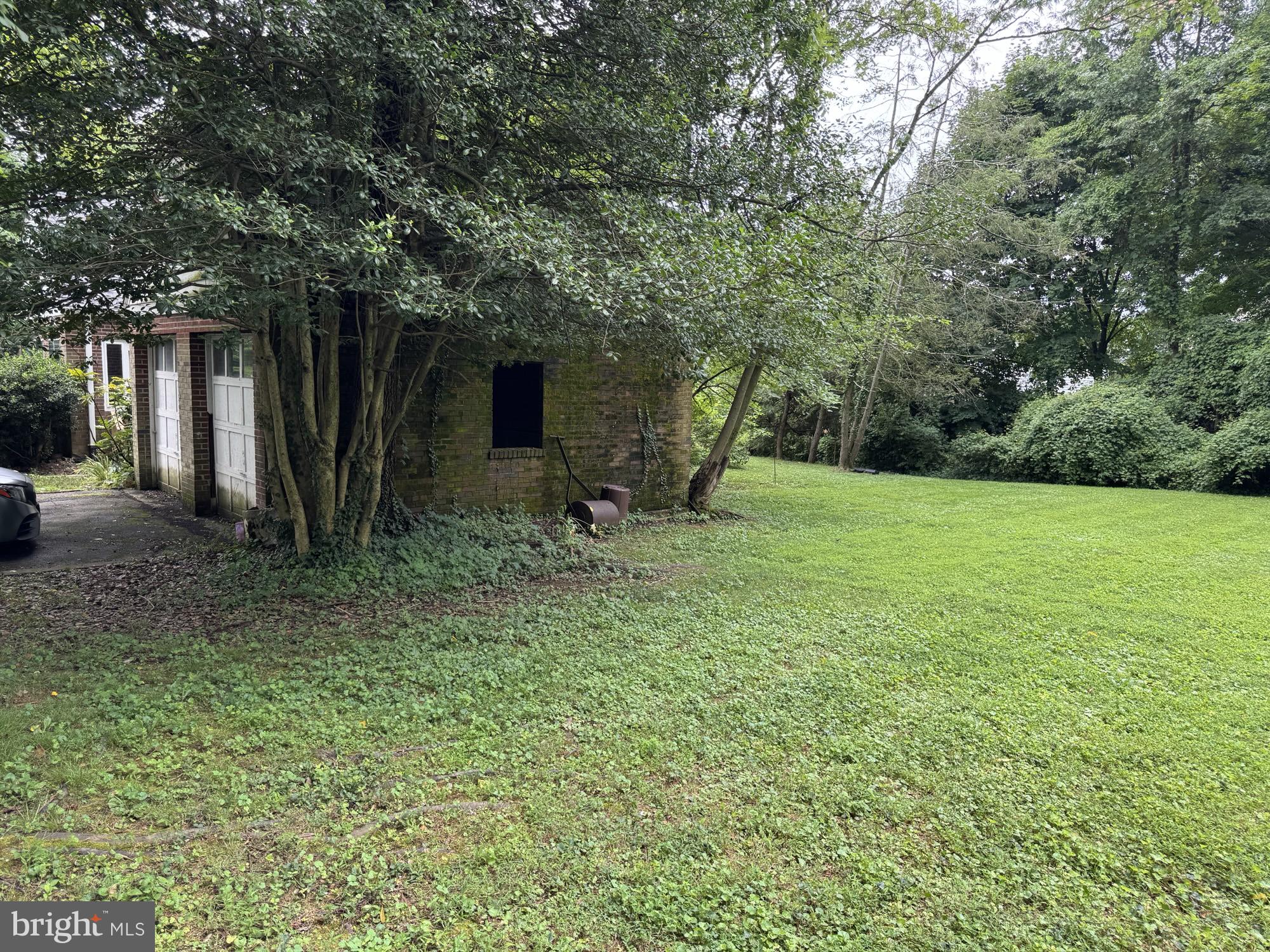 HILLWOOD - Residential