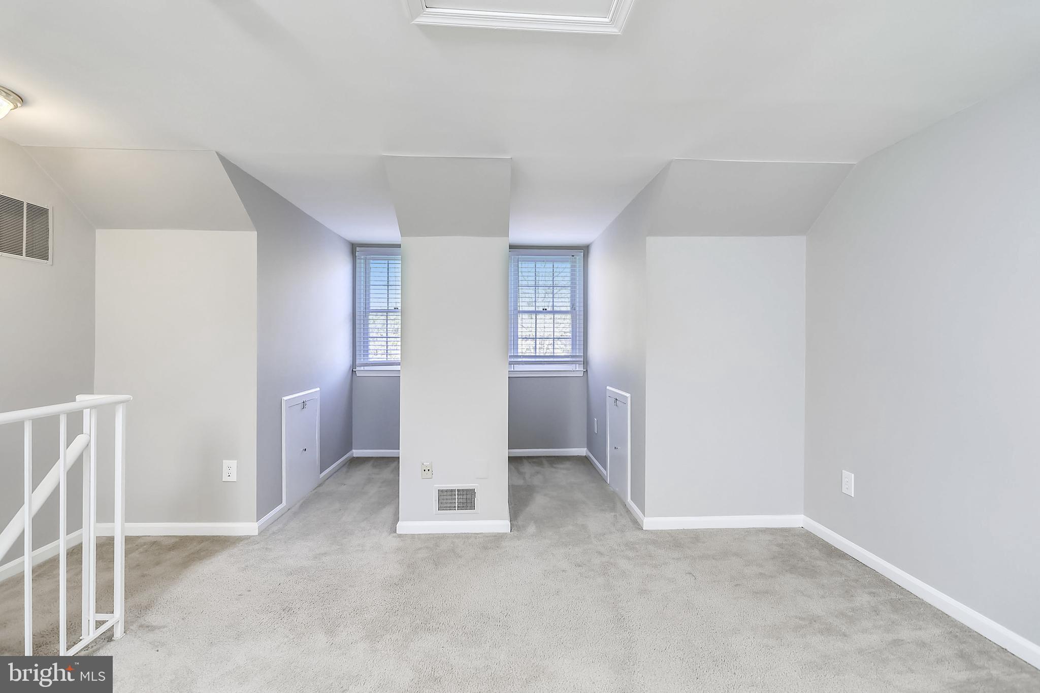 SILVER SPRING CNTRY CLUB - Residential